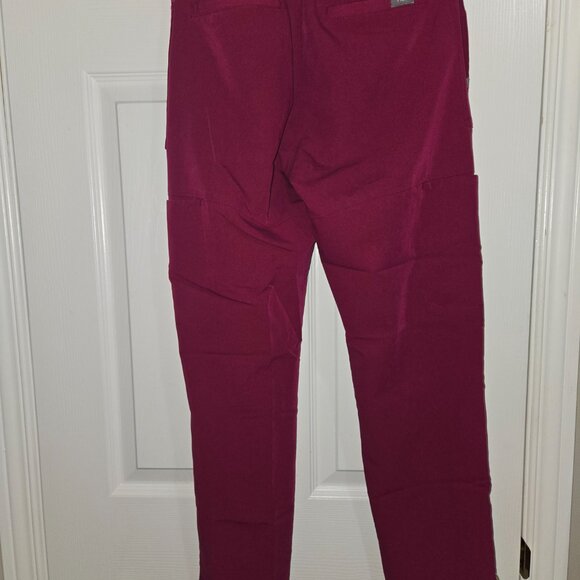 Figs Scrub Dark Magenta Nepal xs R Bottom/S Salta Seemless Top - Picture 3 of 8